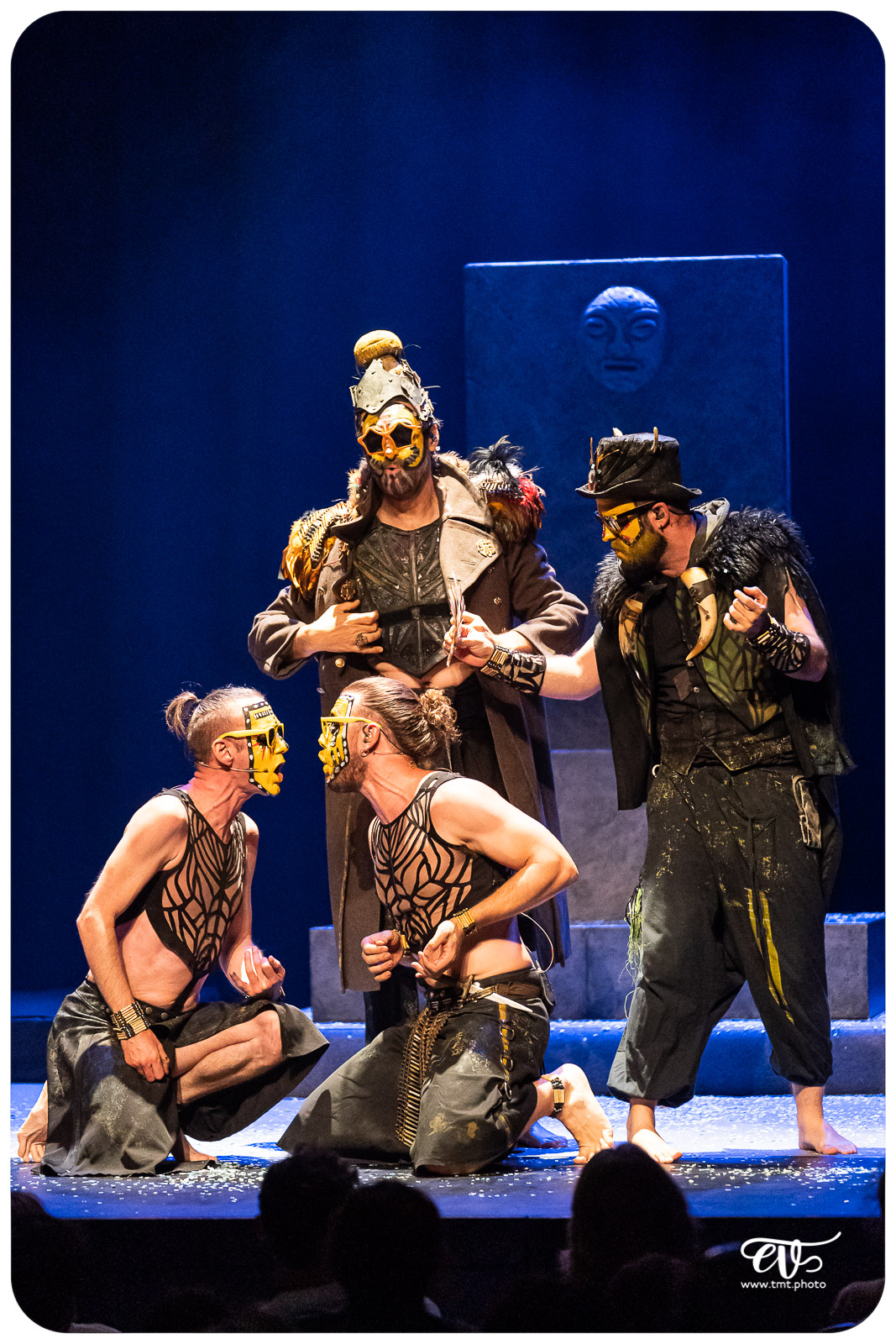 THE PRIMITALS (YLLANA & PRIMITAL BROTHERS)